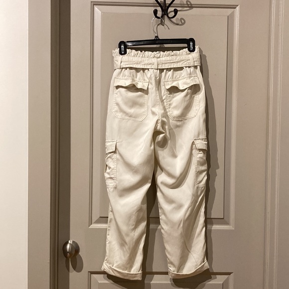 Banana republic cropped cargo pants, size 2 - Picture 5 of 7